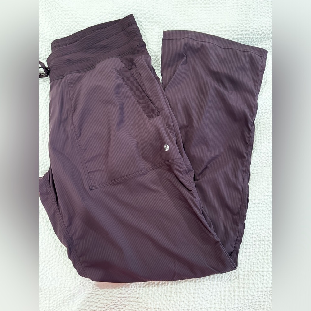 Women’s Lululemon joggers, plum color, size XL